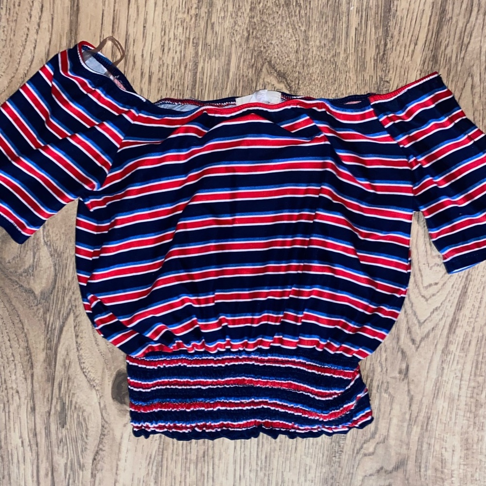 Marci tee, size small, red,blue,white and black